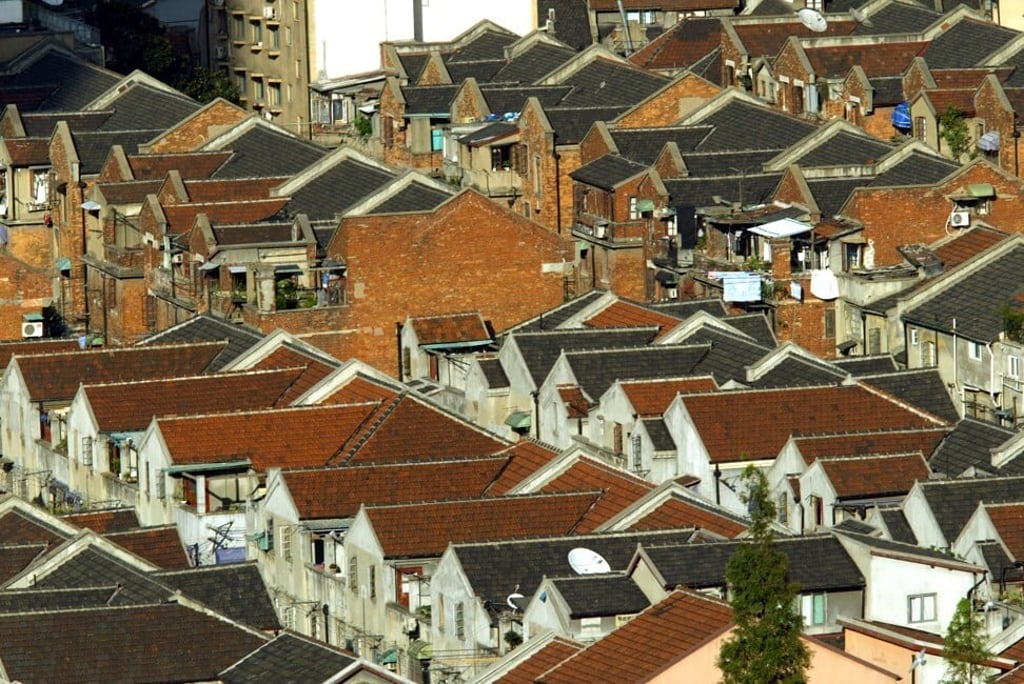 A cluster of shikumen style homes at Nanjing Road West in Shanghai in August 2004. Photo: SCMP
