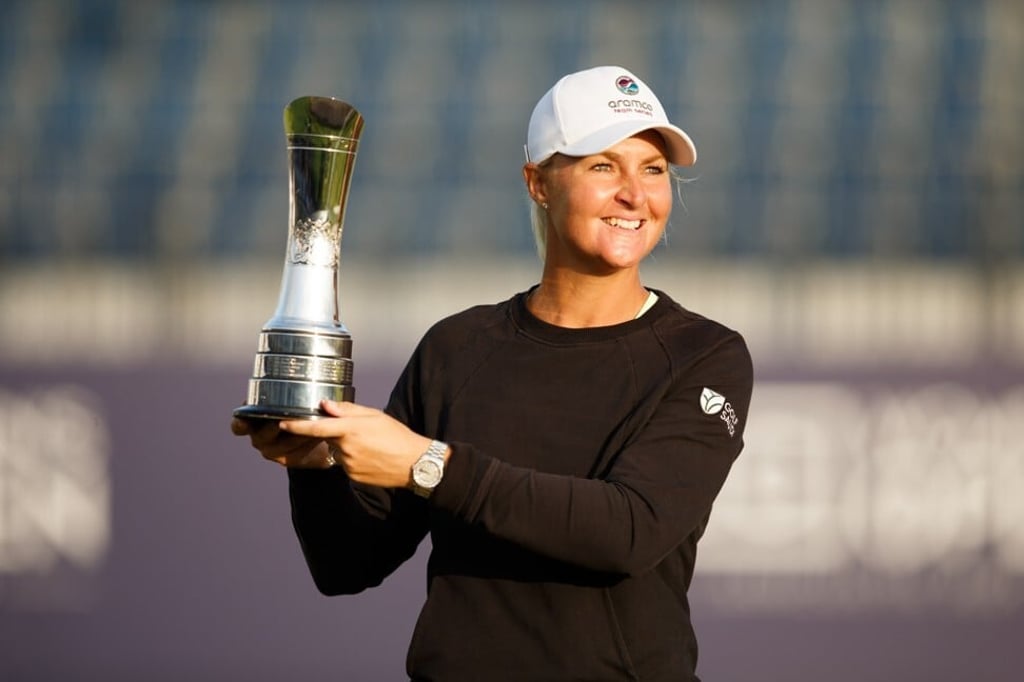 Anna Nordqvist celebrates with her trophy after winning the Women’s Open at Carnoustie. Photo: EPA