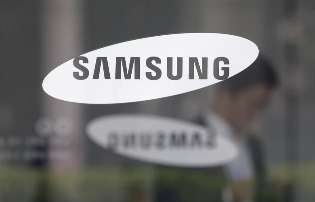 The logo of Samsung Electronics Co at its office in Seoul, South Korea. Photo: AP