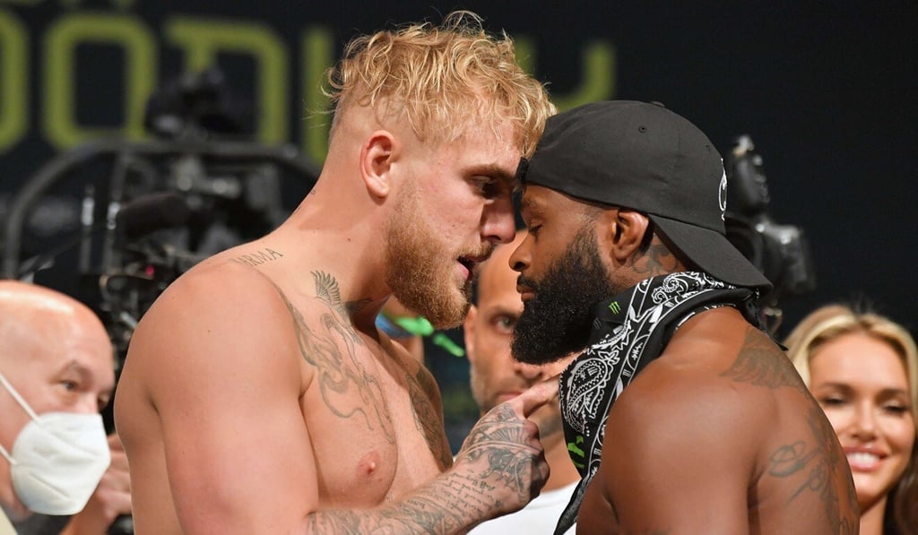 Jake Paul and Tyron Woodley face-off at the pre-fight weigh-in at the State Theater in Cleveland, Ohio in August. Photo: AFP