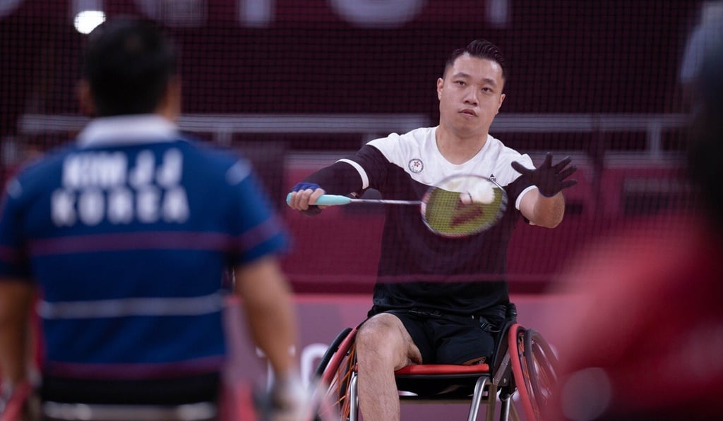 Hong Kong's Daniel Chan Ho-yuen in WH2 badminton action at the Tokyo 2020 Paralympic Games. Photo: Hong Kong Paralympic Committee