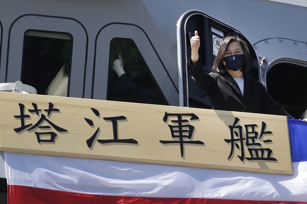 Taiwan's President Tsai Ing-wen gives a “thumbs up” on the domestically made warship during its commissioning ceremony. Photo: AP Photo Taiwan's President Tsai Ing-wen gives a “thumbs up” on the domestically made warship during its commissioning ceremony. Photo: AP Photo