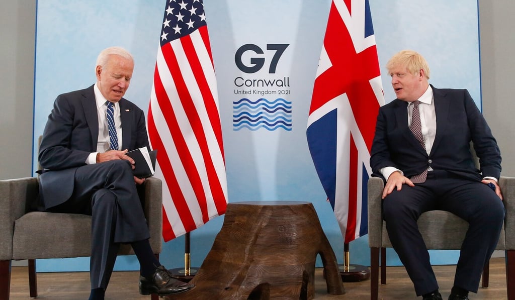 US President Joe Biden (left) and British Prime Minister Boris Johnson in Cornwall, Britain, on June 10, ahead of the Group of Seven meetings where Biden discussed efforts to coordinate with other nations on export controls concerning technology sales to China. Photo: EPA-EFE
