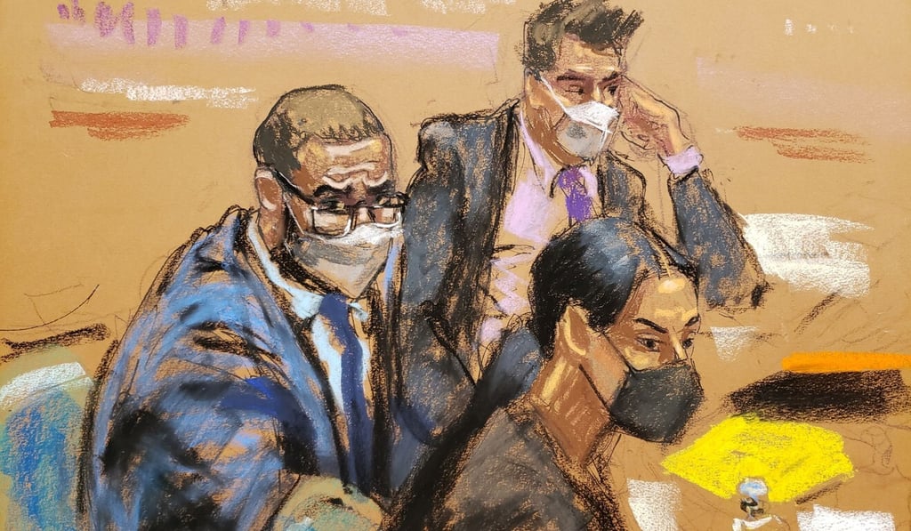 R. Kelly sits with two of his defence lawyers, Nicole Blank Becker and Thomas Farinella, during his sex abuse trial in New York on Thursday. Courtroom sketch: Jane Rosenberg via Reuters