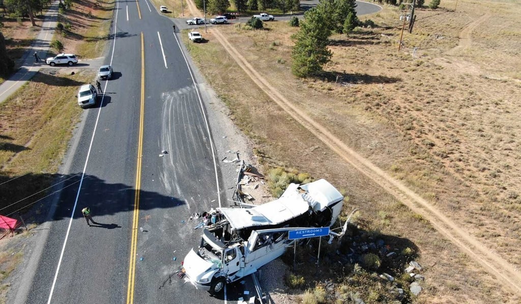 A tour bus carrying Chinese tourists crashed near Bryce Canyon National Park in southern Utah in September 2019. Photo: Utah Highway Patrol via AP