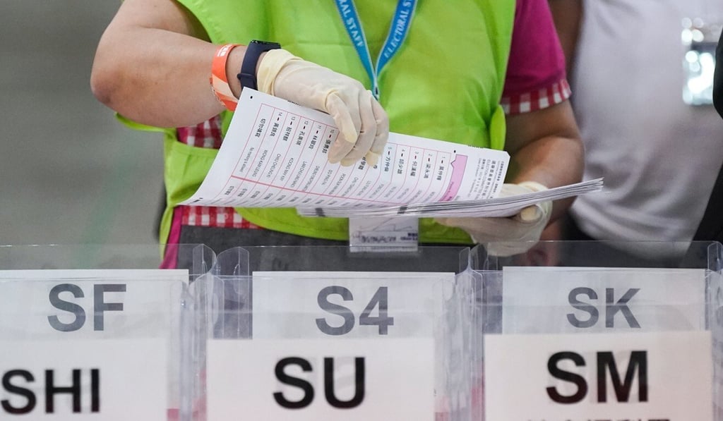 A vote-counting process that took nearly 14 hours resulted in an apology by officials. Photo: Sam Tsang