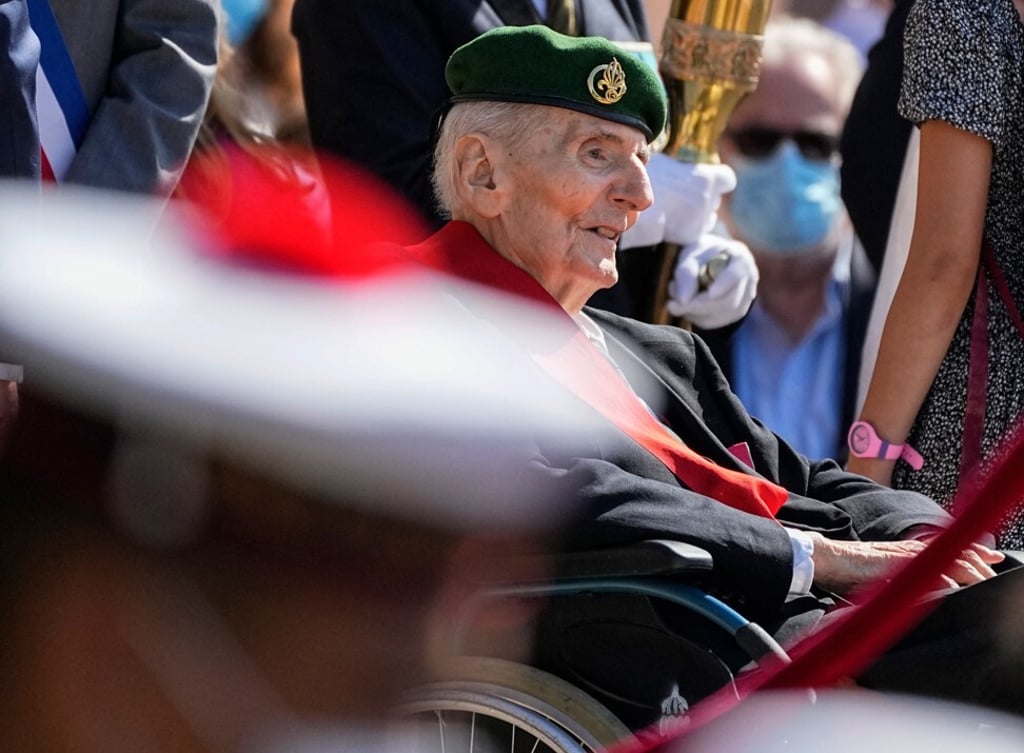 Hubert Germain attends a ceremony on June 18 to mark the 81st anniversary of Charles de Gaulle's resistance call. Photo: AFP