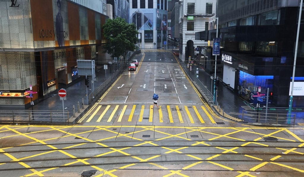 Central district comes to a standstill as Typhoon Kompasu batters the city on Wednesday. Photo: Nora Tam