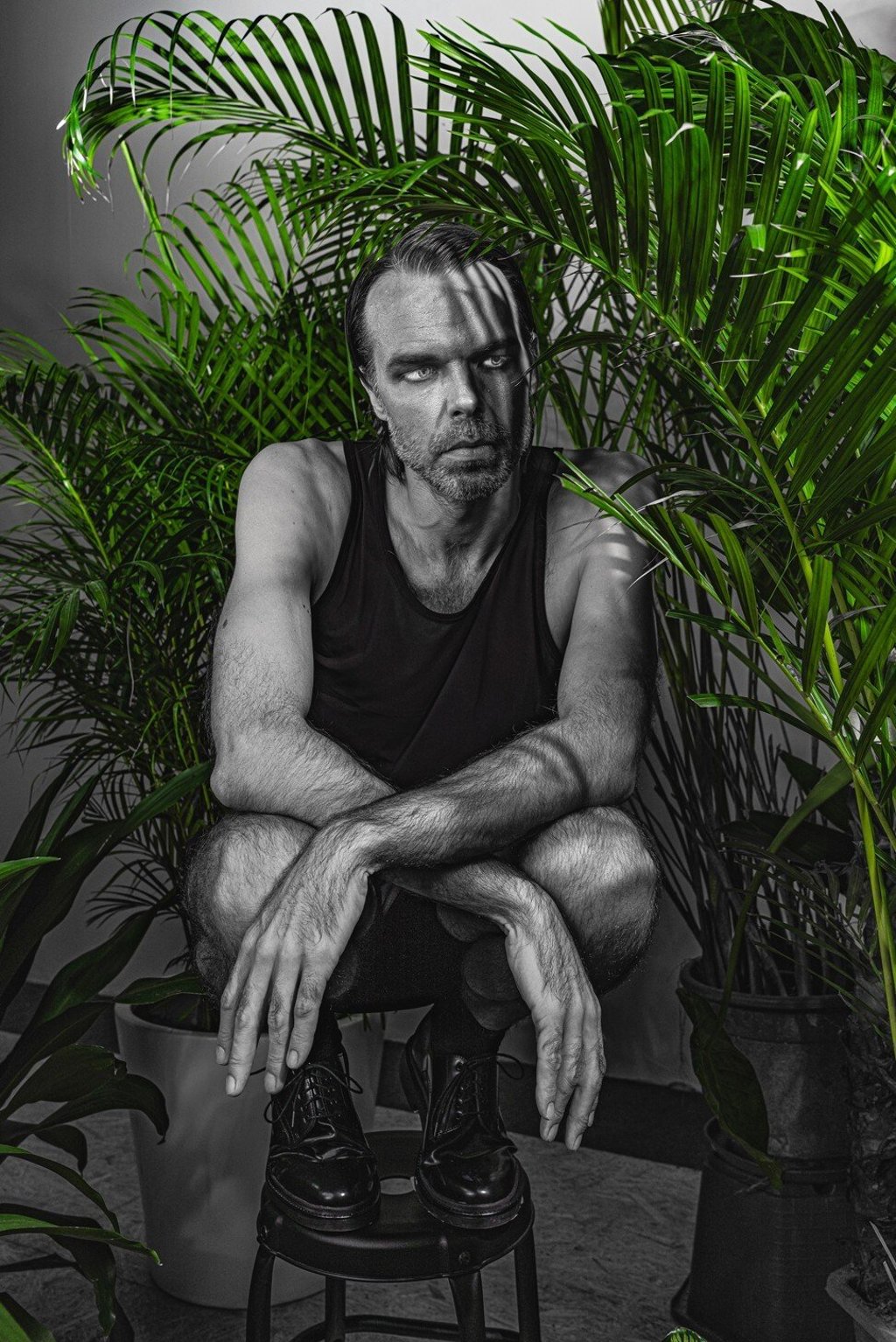 Four performances of the experiential dance production, ‘Report ii: the illegal-i’, will be staged at the Hong Kong Cultural Centre as part of this year’s New Vision Arts Festival. Four performances of the experiential dance production, ‘Report ii: the illegal-i’, will be staged at the Hong Kong Cultural Centre as part of this year’s New Vision Arts Festival.