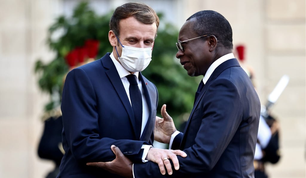 French President Emmanuel Macron greets Benin President Patrice Talon in Paris on November 9, 2021. Photo: Reuters French President Emmanuel Macron greets Benin President Patrice Talon in Paris on November 9, 2021. Photo: Reuters