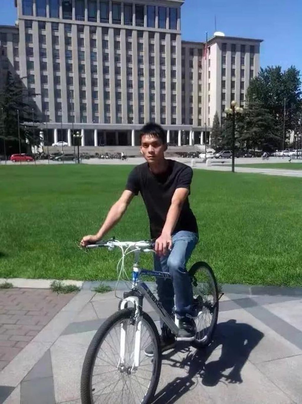 So determined is Tang, he even turned down offers from other universities, despite his family's concerns. Photo: Baidu