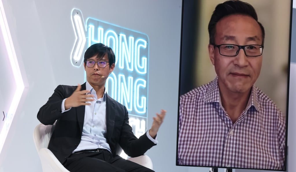 David Liao of HSBC (seated) and Alibaba’s Joe Tsai during FinTech Week. Photo: K.Y. Cheng