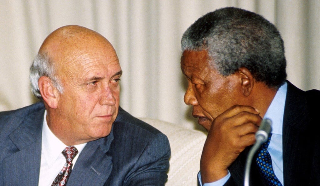 Nelson Mandela (R) talking to FW de Klerk in 2010. Photo: EPA Nelson Mandela (R) talking to FW de Klerk in 2010. Photo: EPA