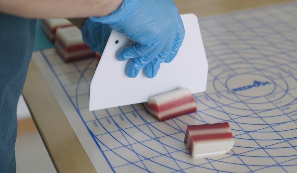 Wong Guo Hui and his wife, Geraldine Guo, hope their offerings will help more Singaporeans to learn to appreciate ‘kueh’, so it will continue to be available for generations to come. Wong Guo Hui and his wife, Geraldine Guo, hope their offerings will help more Singaporeans to learn to appreciate ‘kueh’, so it will continue to be available for generations to come.