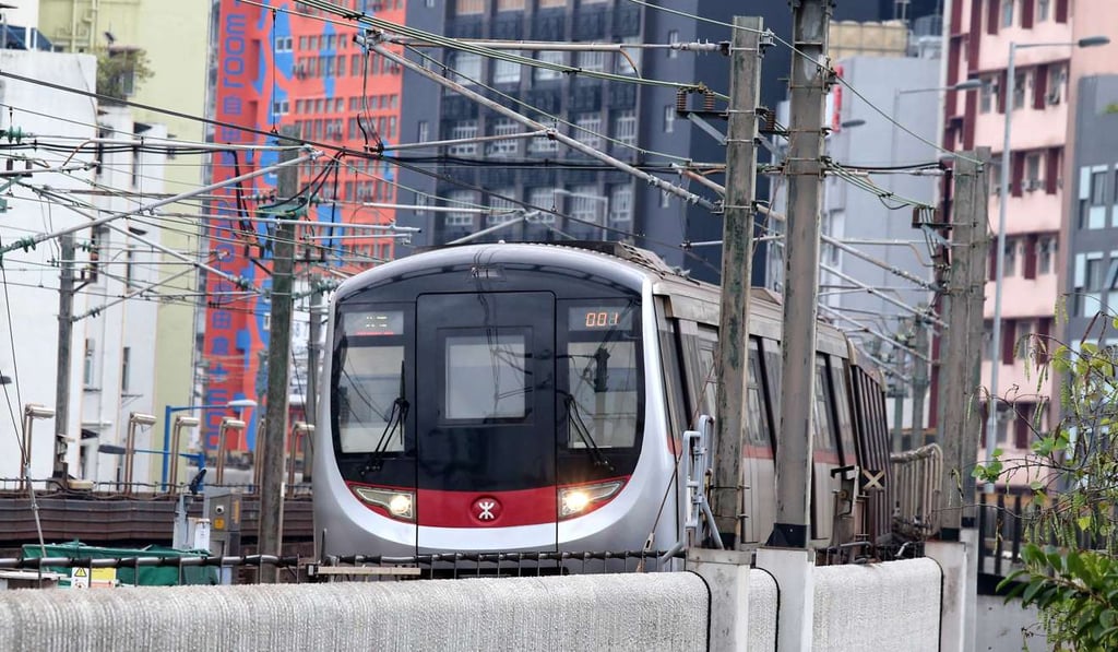 The MTR Corp blamed the shutdown on a loosening of support components on an overhead cable. Photo: Dickson Lee