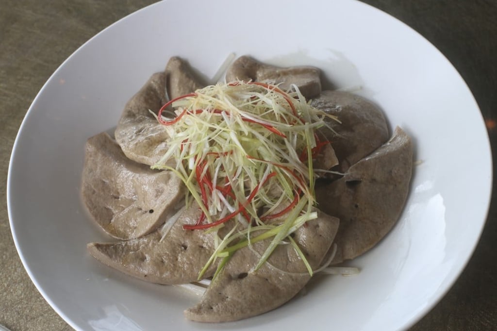 Poached sliced pork liver. Photo: David Wong