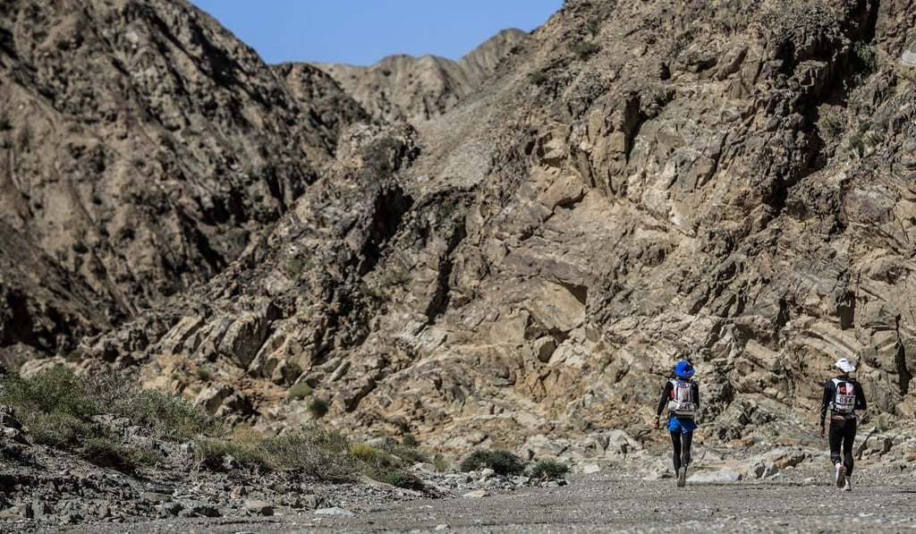 Law Chor-kin negotiating a series of narrow canyons in the Gobi Desert. Photo: Hai Yang
