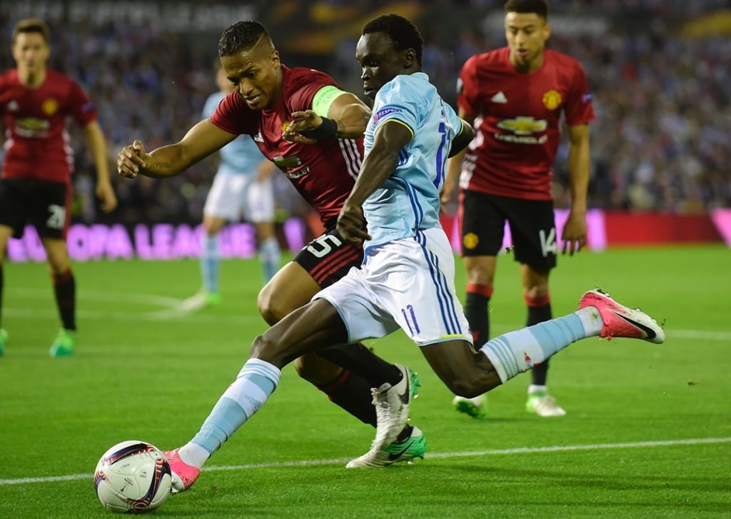 Celta Vigo midfielder Pione Sisto (right) vies with Manchester United Antonio Valencia. Photo: AFP Celta Vigo midfielder Pione Sisto (right) vies with Manchester United Antonio Valencia. Photo: AFP