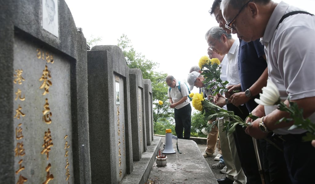 The memorial service at Wo Hop Shek cemetery paid tribute to all those killed in the 1967 incidents. Photo: Sam Tsang