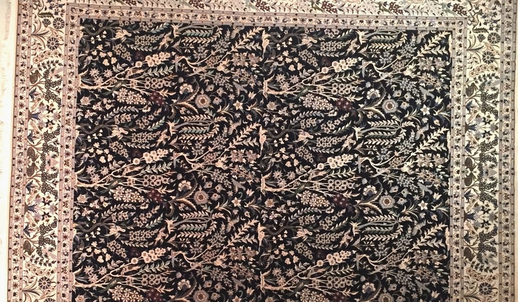 Persian extra-fine Nain rug Persian extra-fine Nain rug