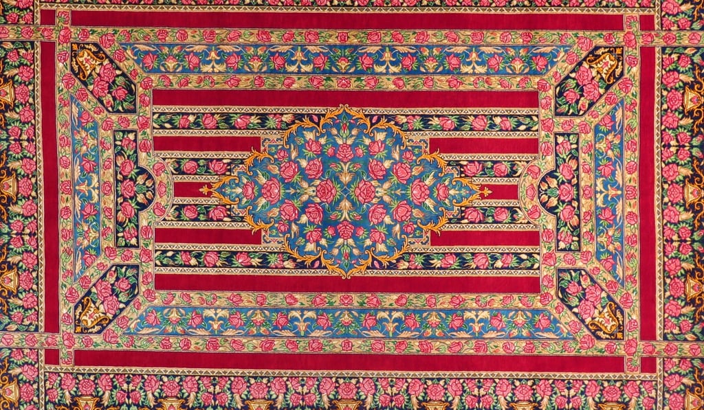 Persian Oum silk rug from CarpetBuyer Persian Oum silk rug from CarpetBuyer