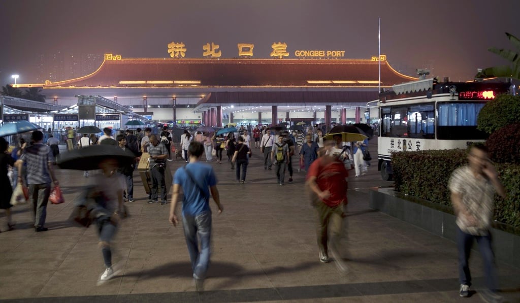 Gongbei Port at the Zhuhai-Macau border. Photo: Xiaomei Chen