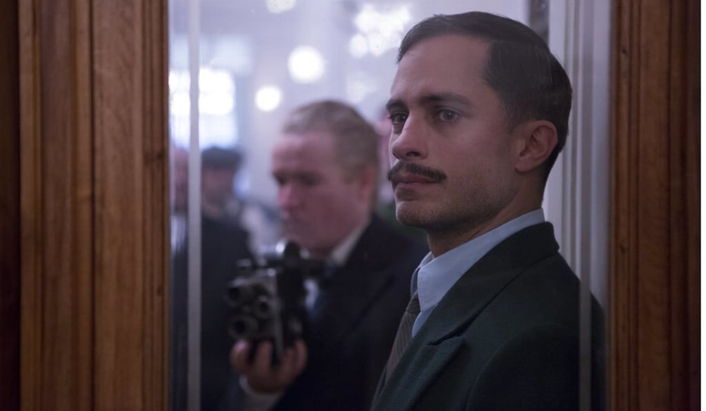 Gael García Bernal stars as detective Oscar Peluchonneau .