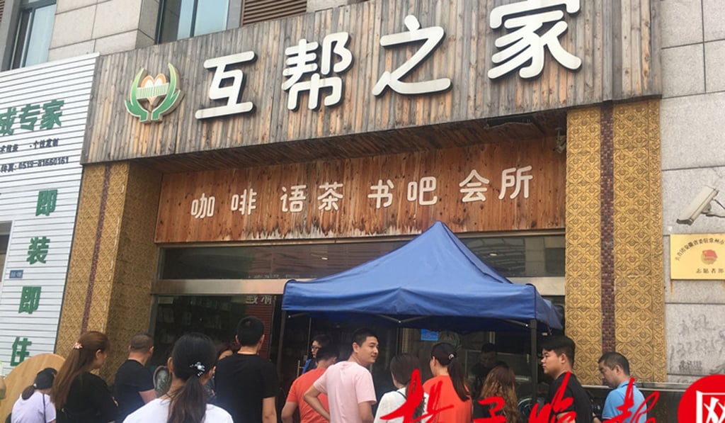 Chen’s noodle stand has been a hit in Changzhou, helping him to raise money for his son’s treatment. Photo: Handout