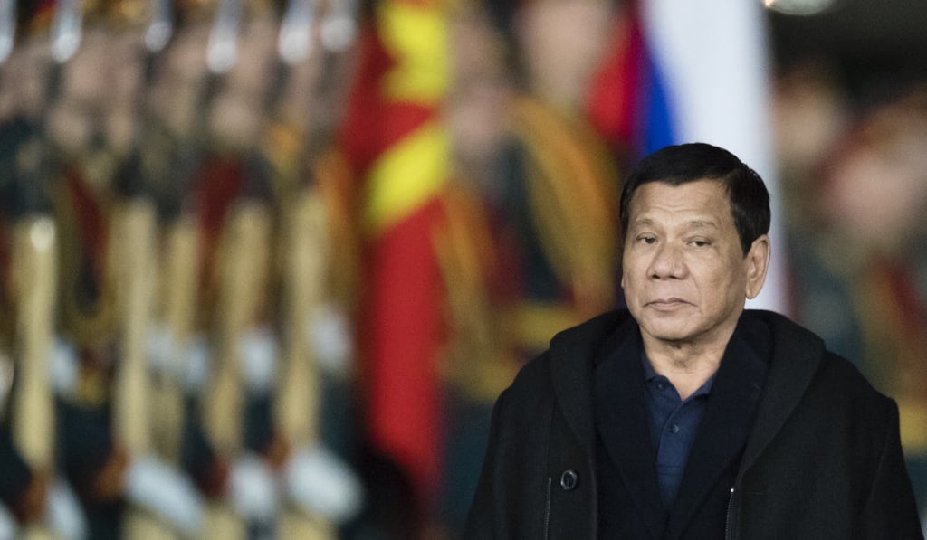 Philippine President Rodrigo Duterte reviews an honour guards upon his arrival at a government airport in Moscow on May 22. Photo: AP Philippine President Rodrigo Duterte reviews an honour guards upon his arrival at a government airport in Moscow on May 22. Photo: AP