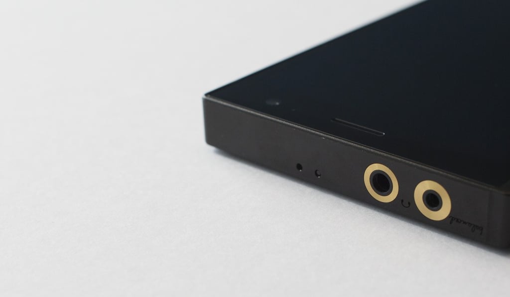 The Granbeat includes two headphone jacks: a standard 3.5mm jack and a balanced 2.5mm jack. Photo: James Wendlinger