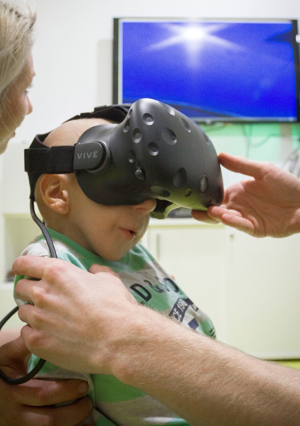 Piotr Loj founded the Virtual Dream Foundation, which uses virtual reality to let children being treated for cancer see beyond a hospital’s walls. Piotr Loj founded the Virtual Dream Foundation, which uses virtual reality to let children being treated for cancer see beyond a hospital’s walls.