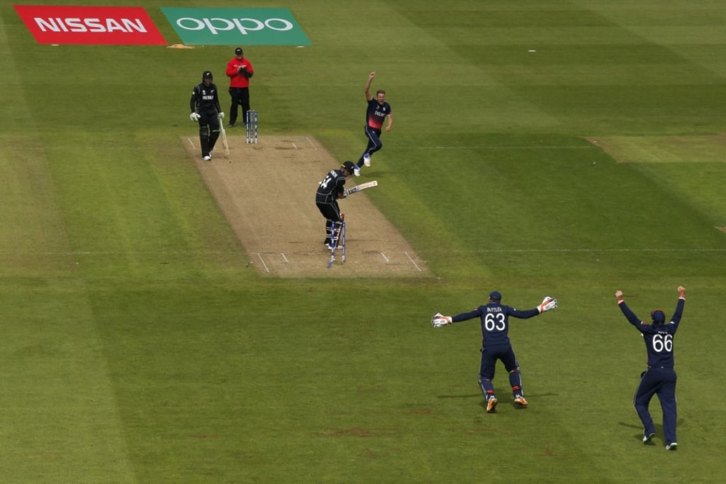 England’s Jake Ball celebrates dismissing New Zealand’s Luke Ronchi. Photo: Reuters