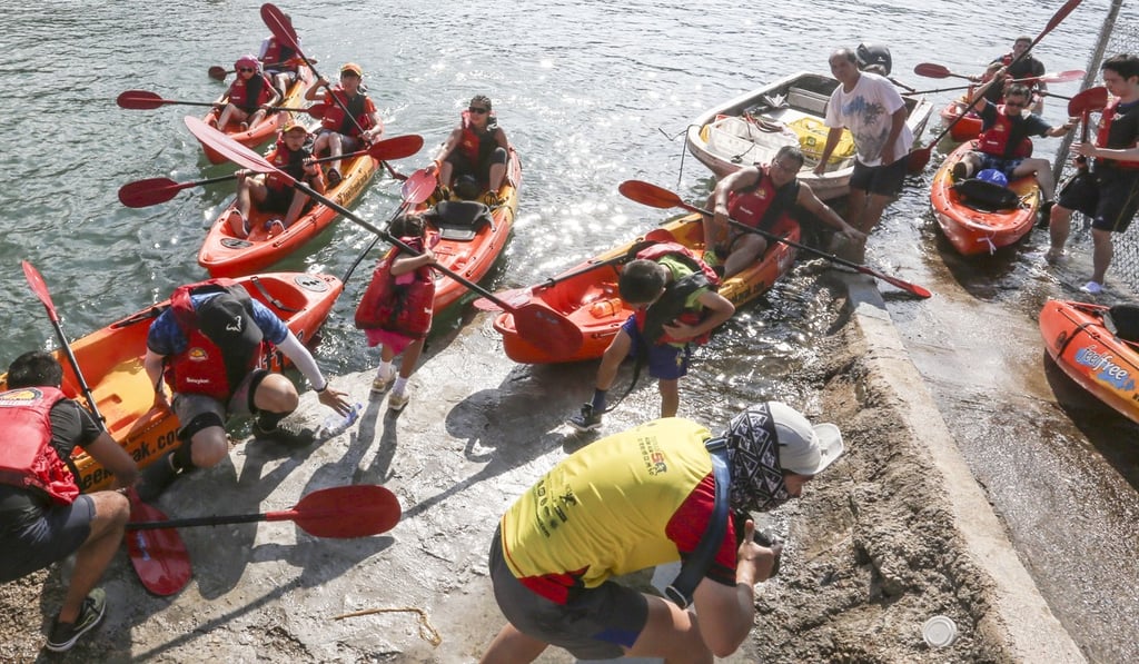 Competitors in Tai Tam. Photo: Jonathan Wong