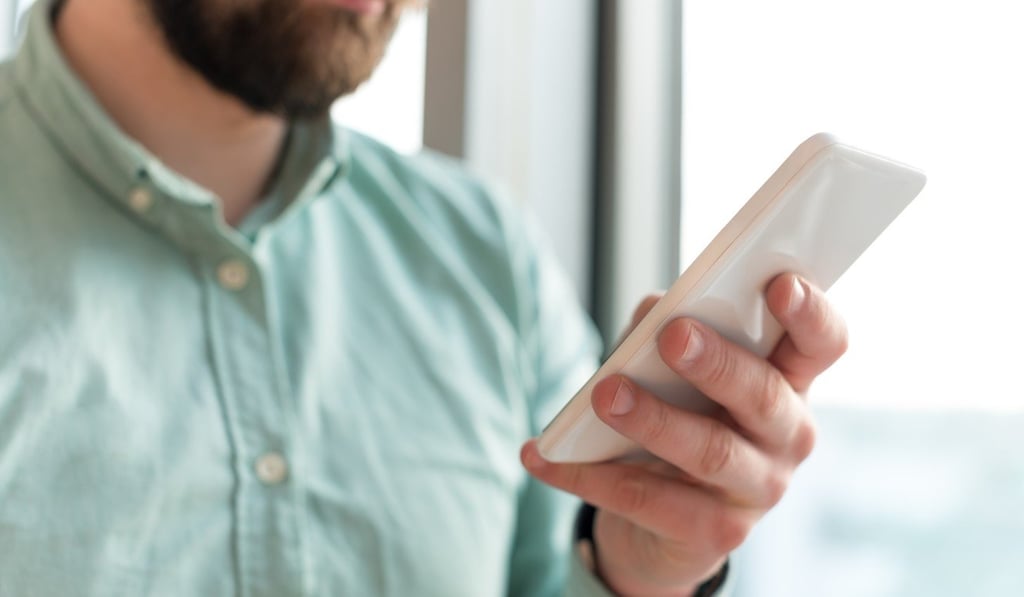 Virtual assistants struggle to hold human-like conversations. Photo: Shutterstock