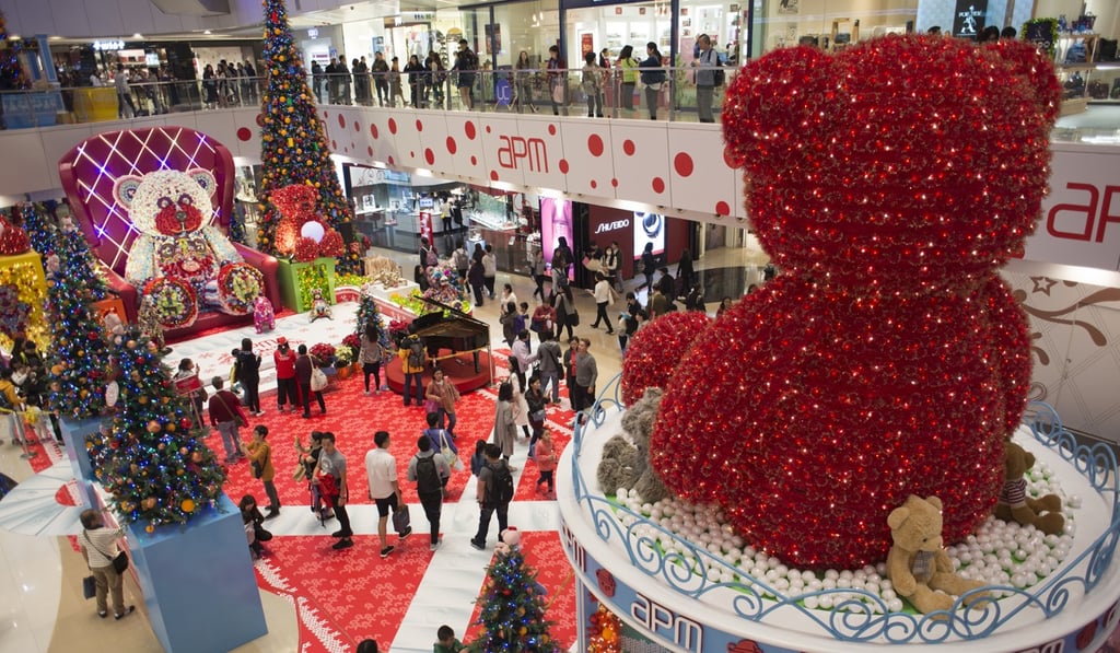 APM Malls has international boutiques and local shops, as well as many restaurants. Photo: Antony Dickson