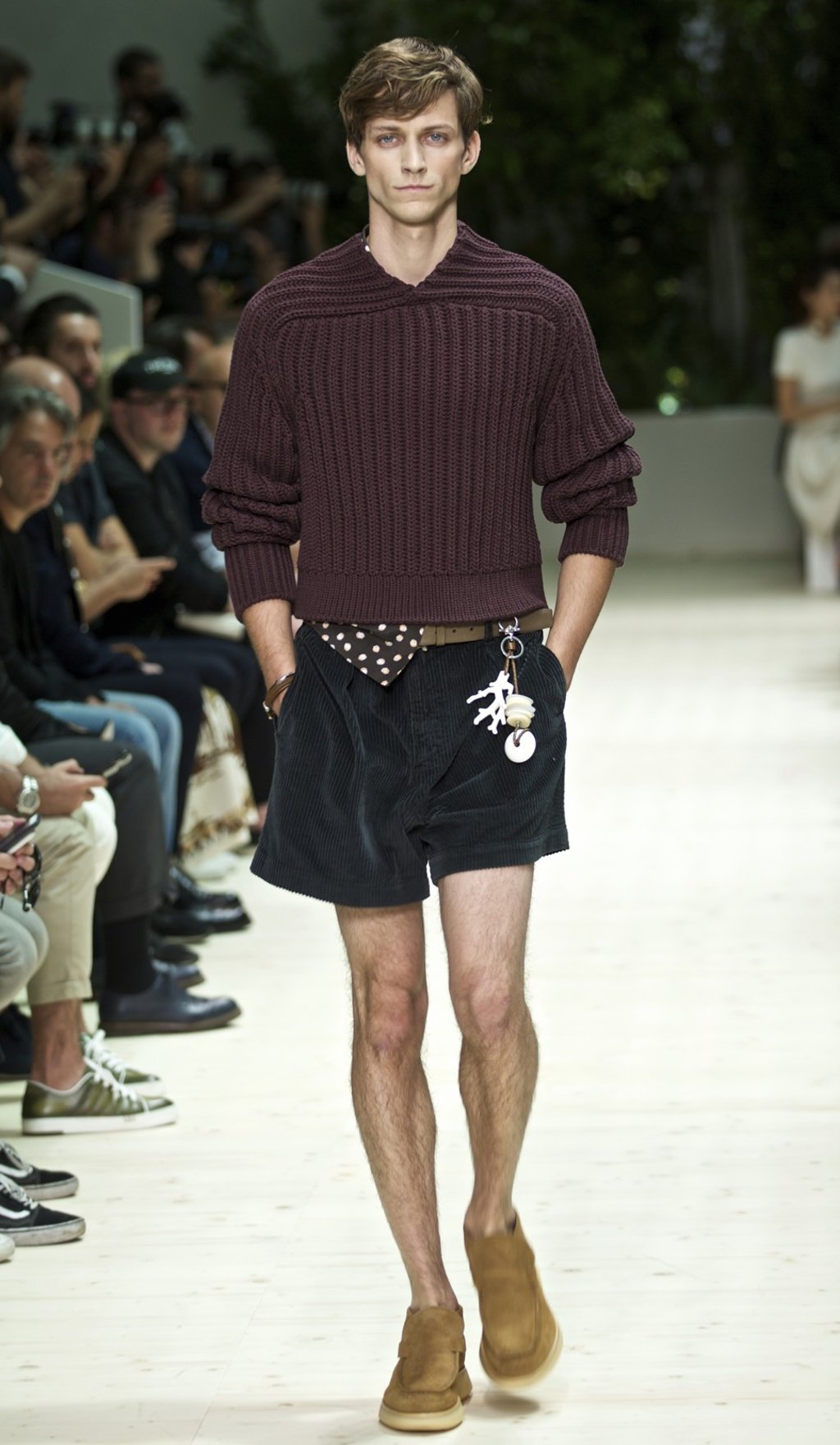 A model presents creations of fashion house Salvatore Ferragamo during Milan Men's Fashion Week Spring/Summer 2018. Photo: Xinhua