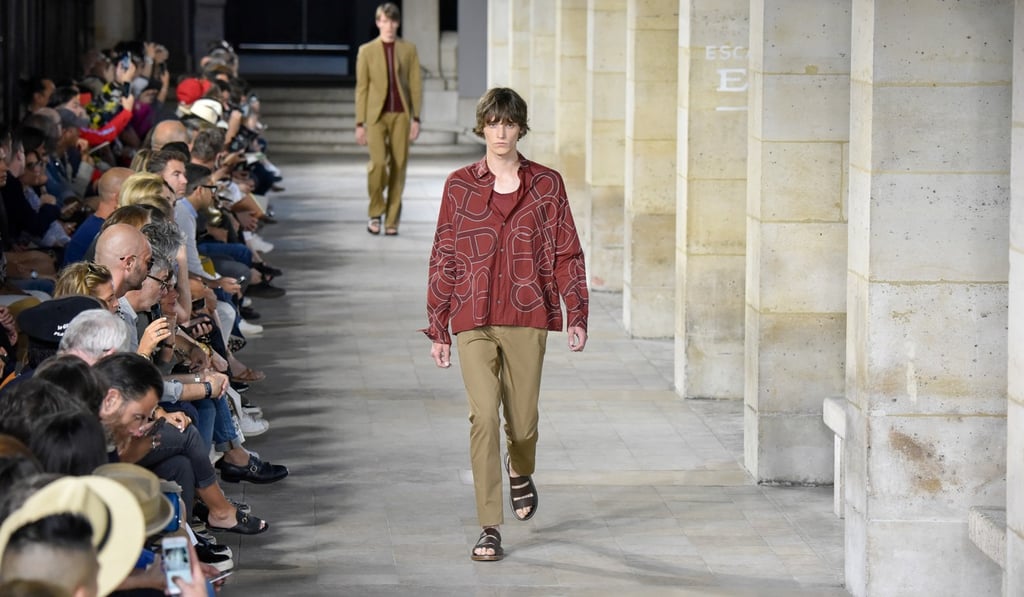 A model presents a creation of Hermes during its Spring/Summer 2018 men's collection show. Photo: Xinhua A model presents a creation of Hermes during its Spring/Summer 2018 men's collection show. Photo: Xinhua