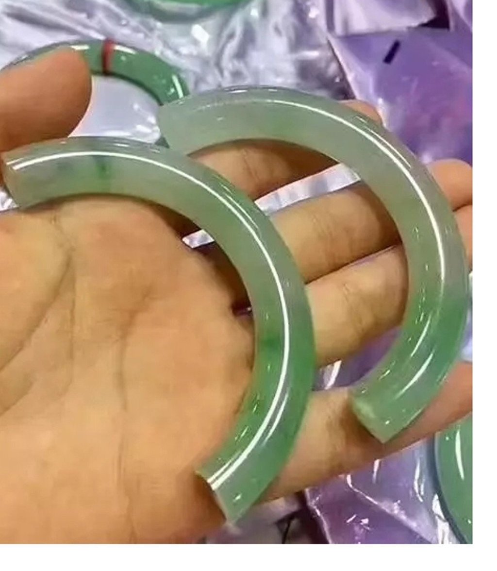 Real jade bracelet cost sales