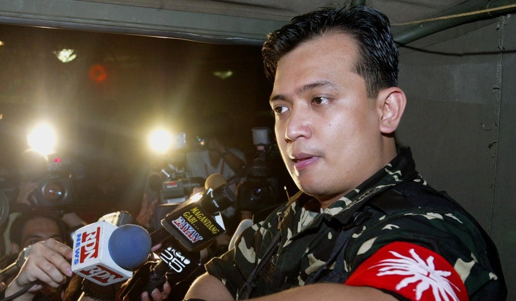 Antonio Trillanes, a former navy lieutenant, pictured in 2003 after his first failed coup against former president Gloria Macapagal Arroyo. Photo: AP
