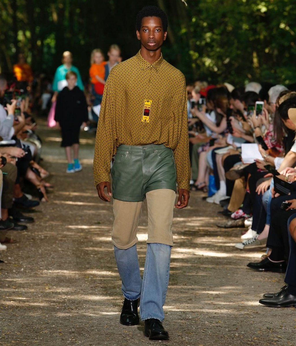 A look from Balenciaga’s spring-summer 2018 collection. Photo: Instagram