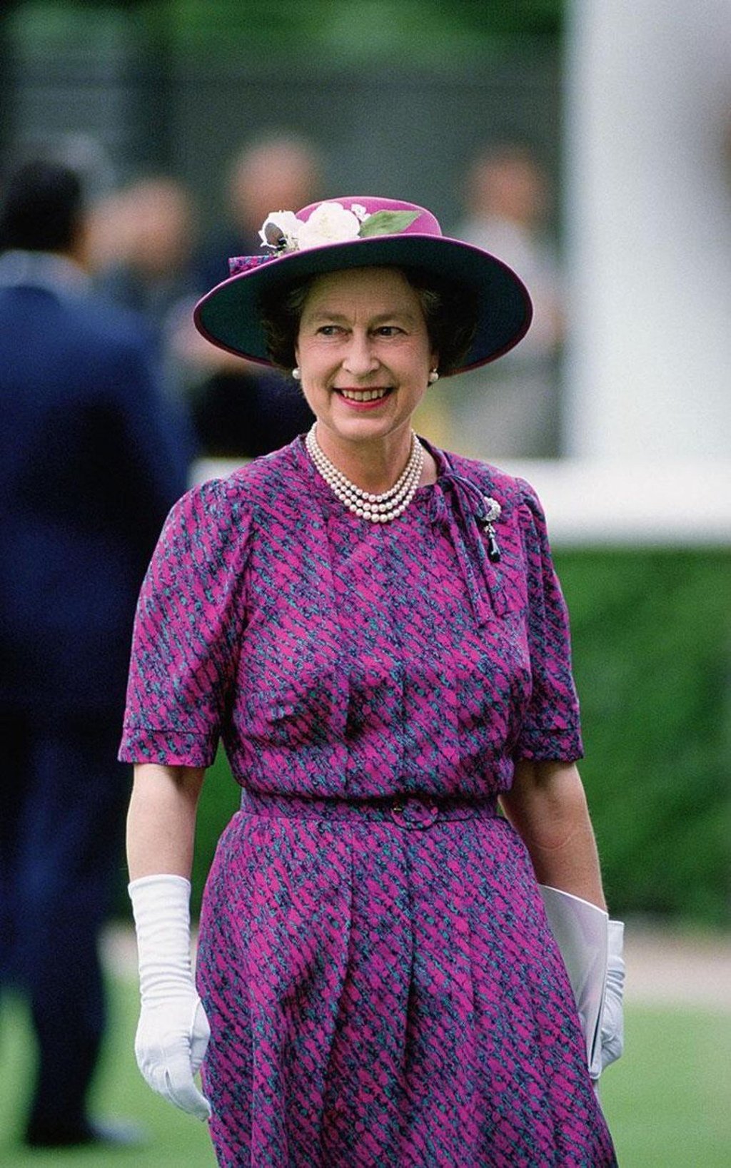The Queen awarded the Queen Elizabeth II Cup at Sha Tin racecourse n 1986