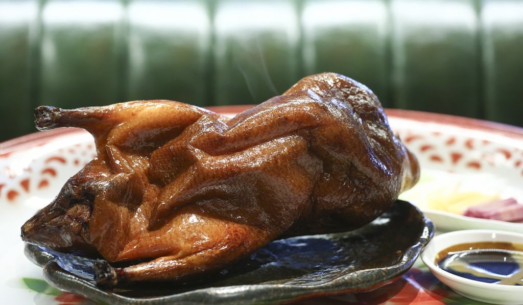 Whole Peking duck from Dragon Noodles Academy. Photo: Jonathan Wong Whole Peking duck from Dragon Noodles Academy. Photo: Jonathan Wong