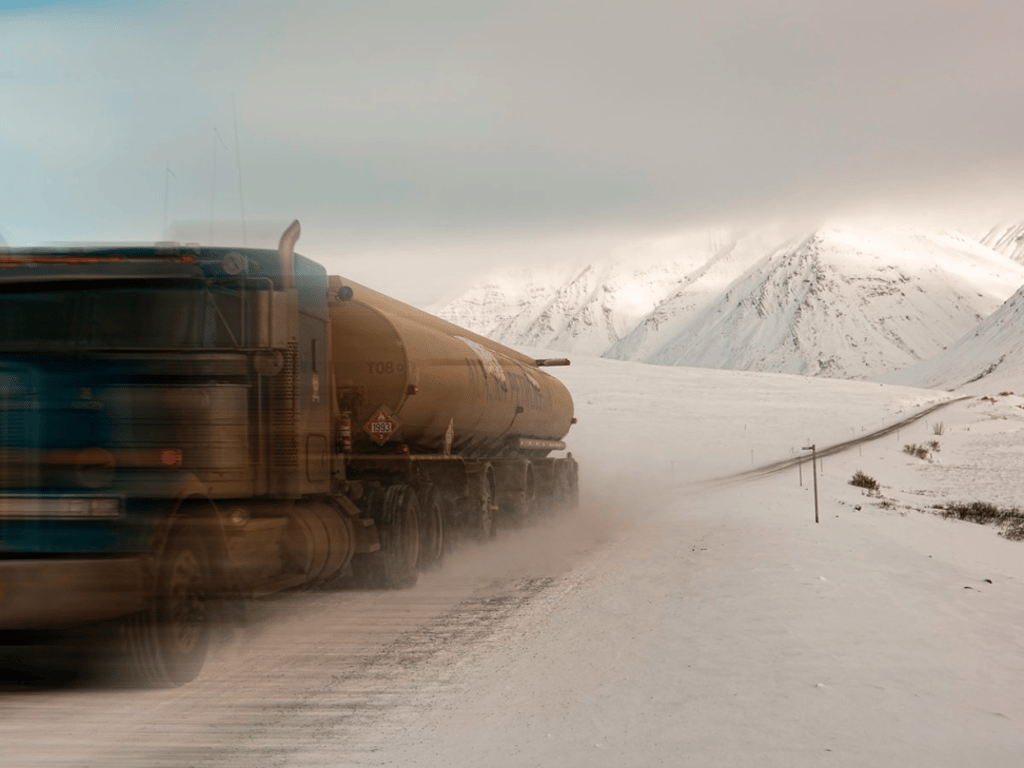 Dalton Highway. Photo: Flickr/puliarfanita