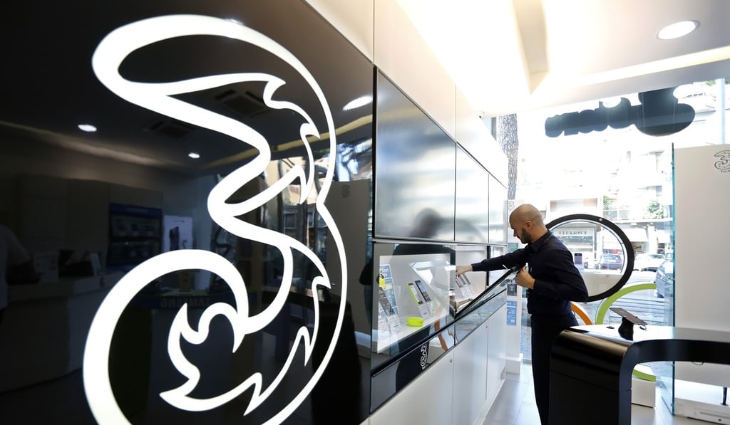 Carriers are battling against declining mobile roaming traffic as subscribers make better use of messaging applications such as WhatsApp and Viber. Photo: Bloomberg