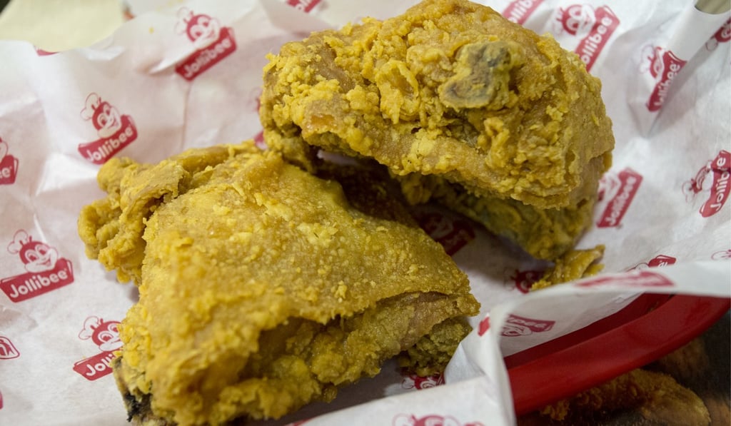 Fried chicken at Jollibee. Photo: May Tse
