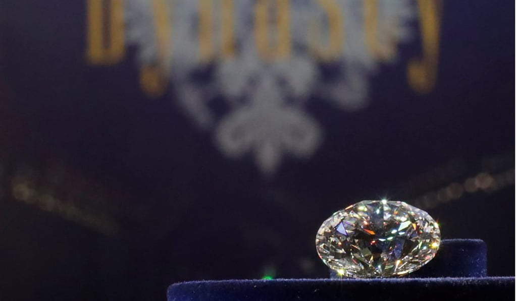 The main 51.38-carat diamond is on display during Russian miner Alrosa's presentation of the Dynasty polished diamonds collection in Moscow, Russia. Photo: REUTERS
