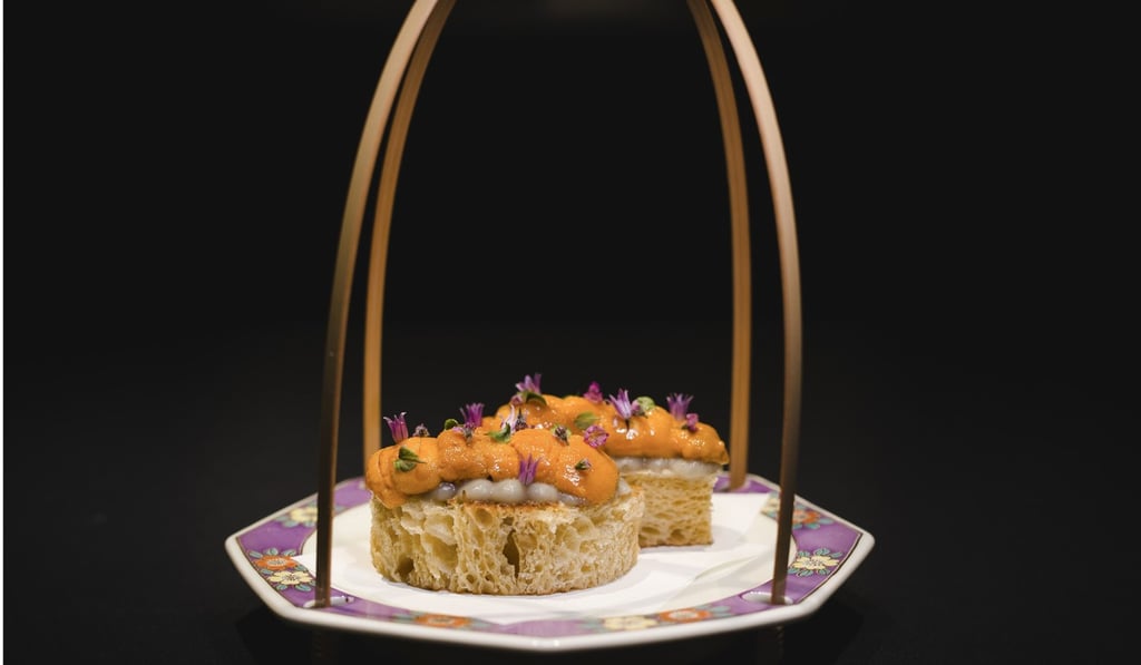 Hokkaido uni on brioche.
