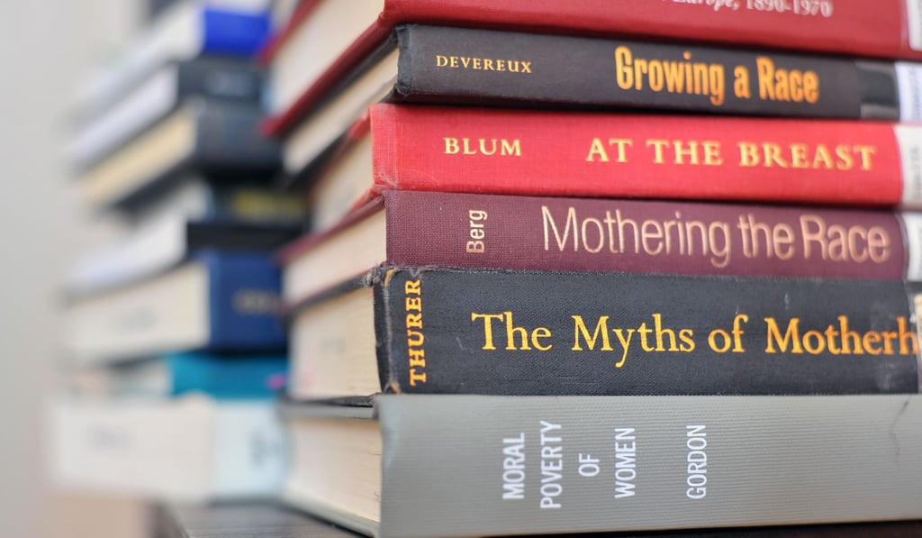 Over a 20 year period, the study found those who read for more than 3.5 hours a week were more likely to live longer. Photo: Alamy