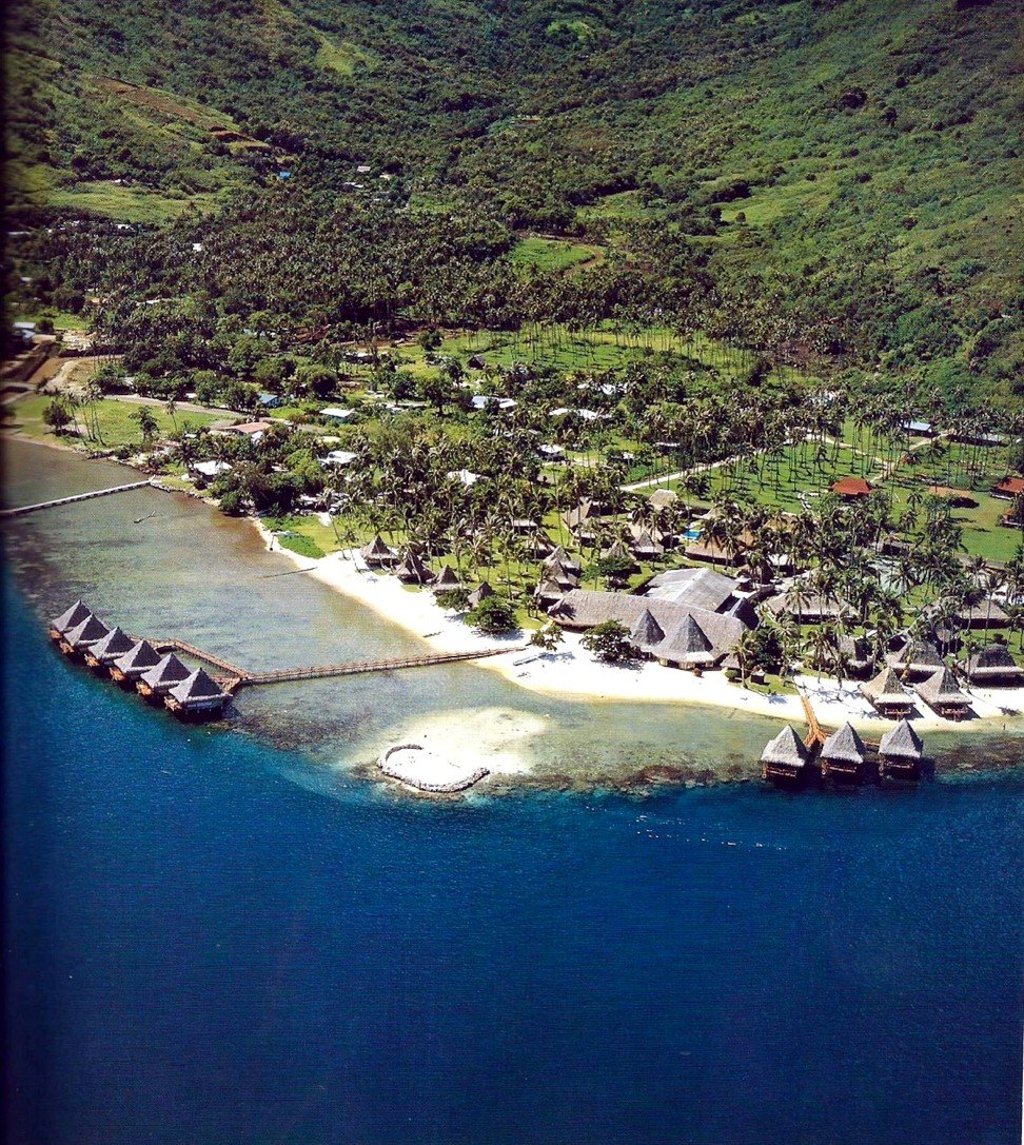 The original overwater bungalows, built in 1967, were inspired by the vernacular thatched-roof fishing huts.