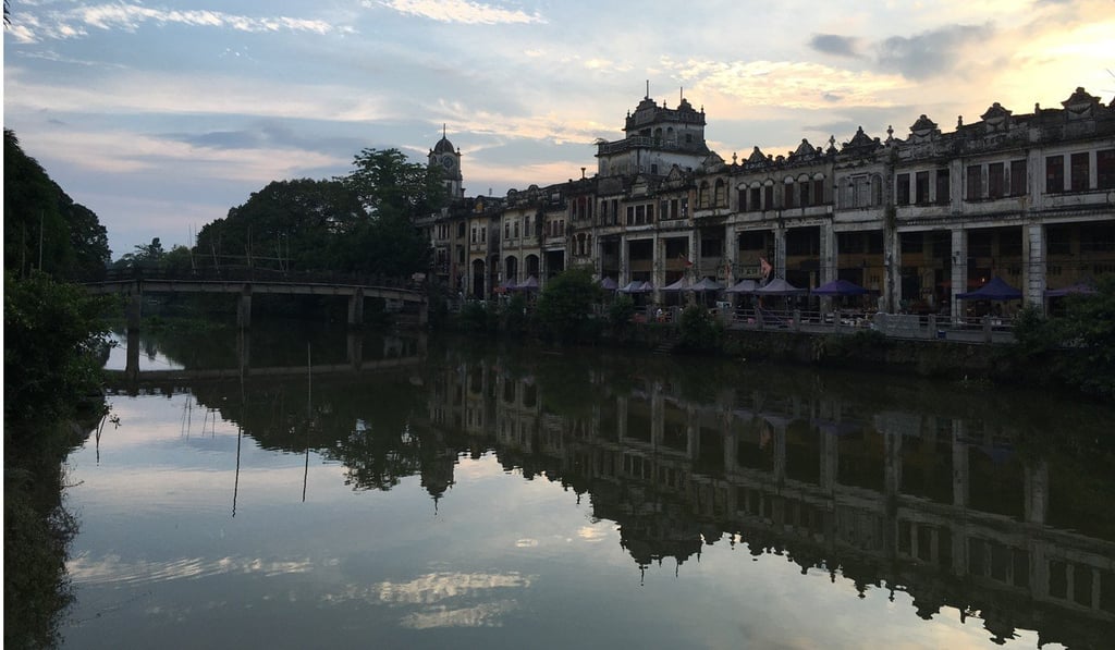 Sunset on the Chikan old town riverfront. Photo: Lea Li
